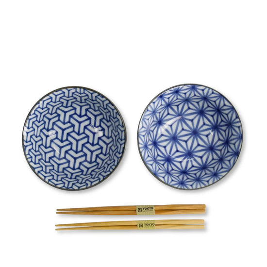 Tokyo Design Studio Tayo kommenset in blauw-wit patroon met chopsticks, ideaal voor ramen of udon.
