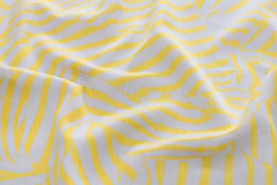 Furoshiki stripe geel by Link Collective
