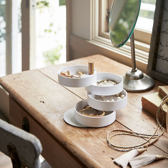 Yamazaki Tosca 4-laags sieraden bakjes