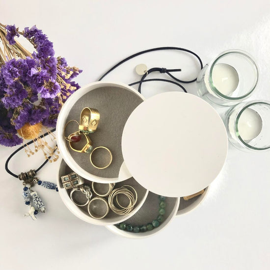 Yamazaki Tower 4-laags sieraden bakjes