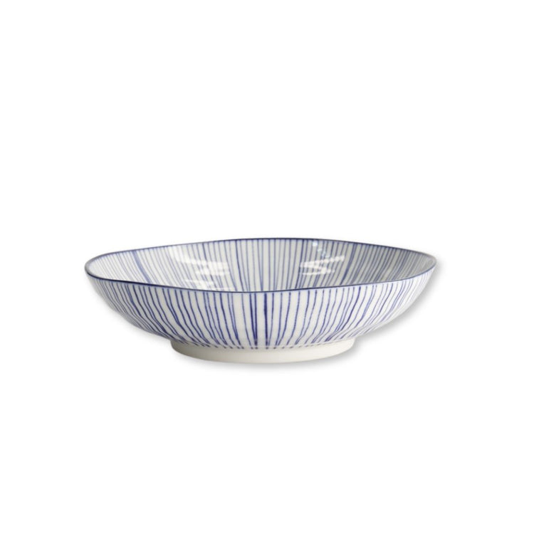 Nippon Blue pastabord van Japans aardenwerk met indigo-blauw patroon – Roppongi.nl