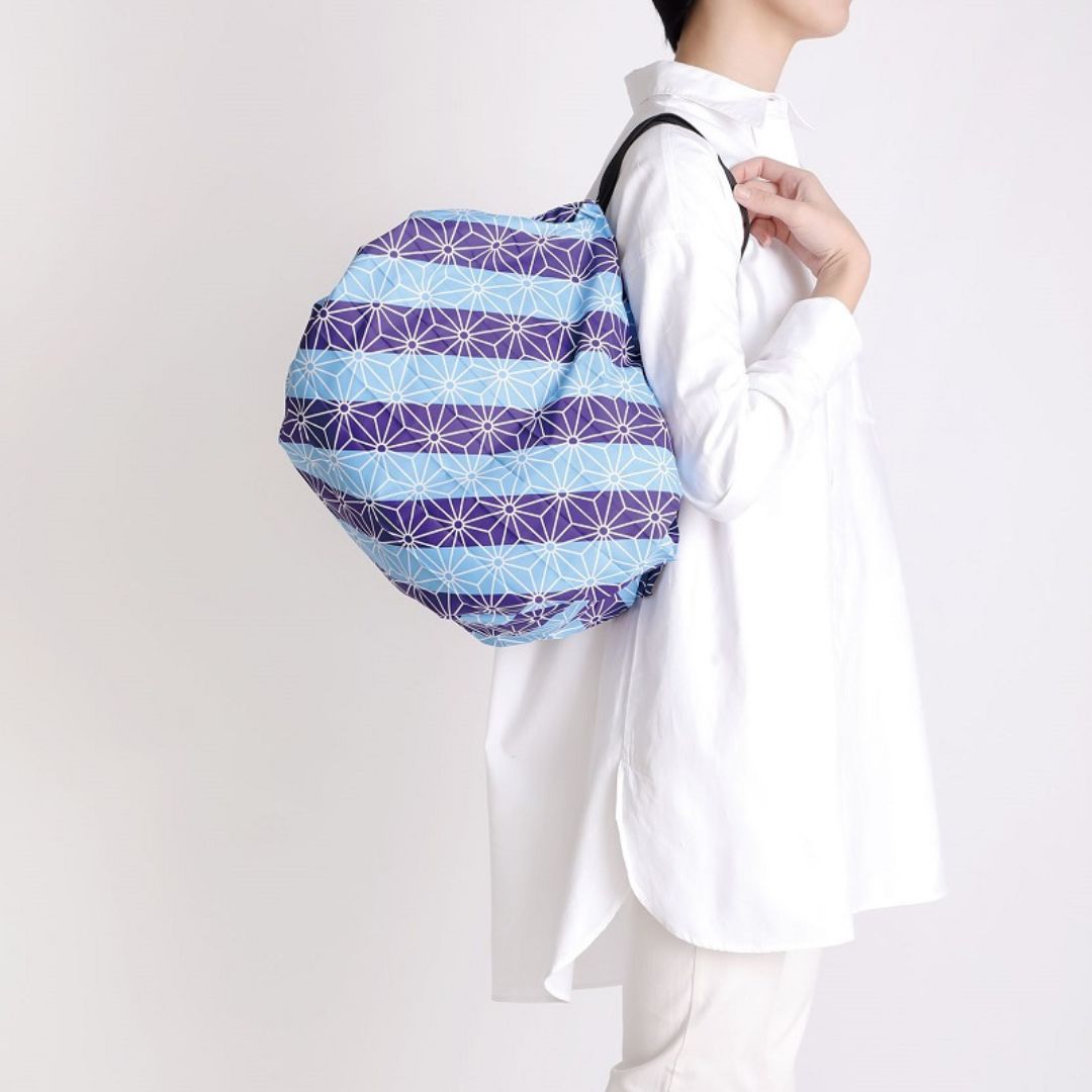 Shupatto Foldable Bag Asanoha – opvouwbare tas M (15L) van polyester