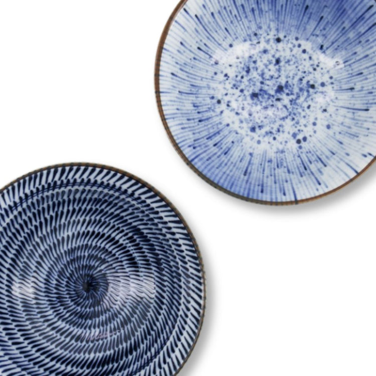 Japanse Tayo kommen cadeau-set met modern blauw design en twee paar chopsticks.