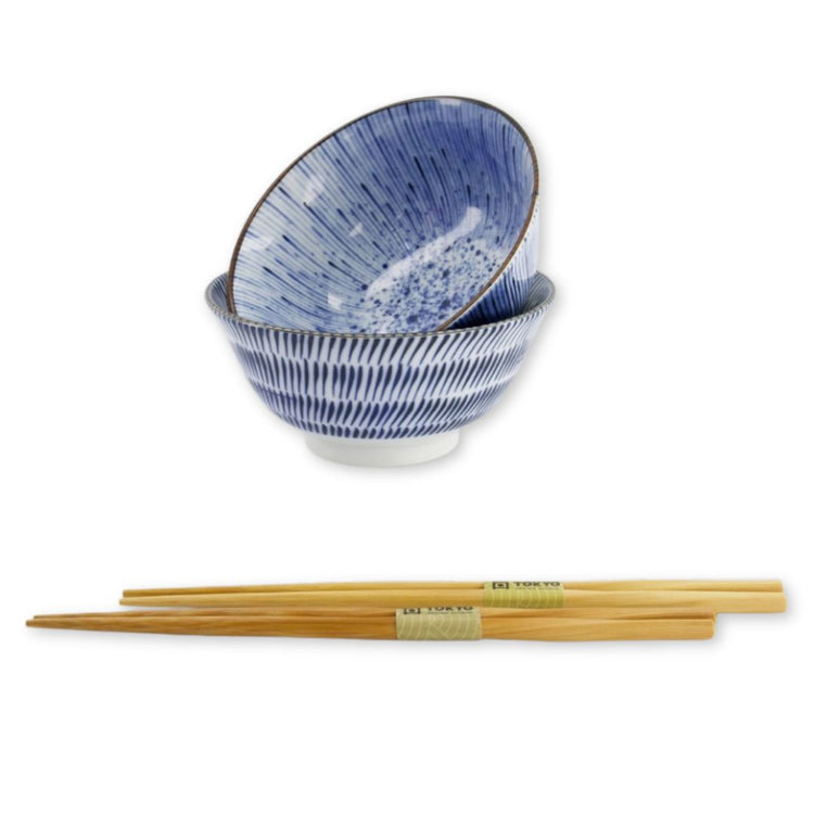 Japanse Tayo kommen cadeau-set met modern blauw design en twee paar chopsticks.