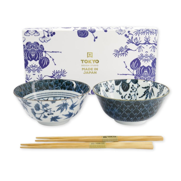 Cadeau-set Flora Japonica met twee Japanse kommen van 500 ml en twee paar chopsticks, botanisch design van Tokyo Design Studio.
